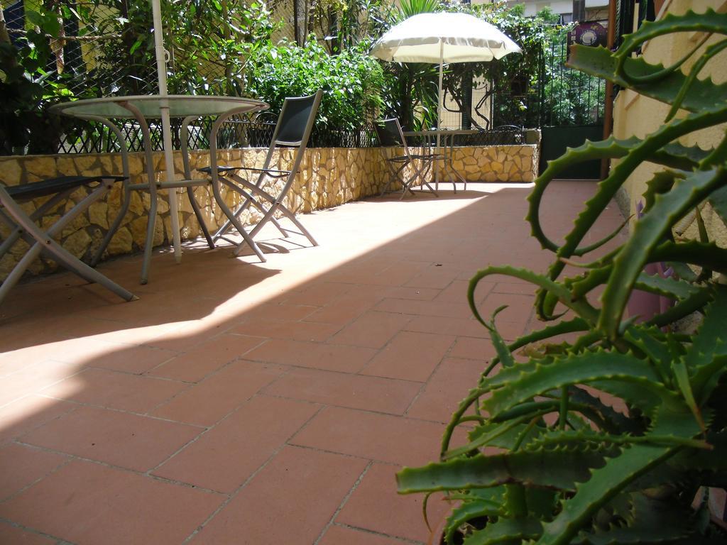 Anirbas Panzió Reggio di Calabria Kültér fotó